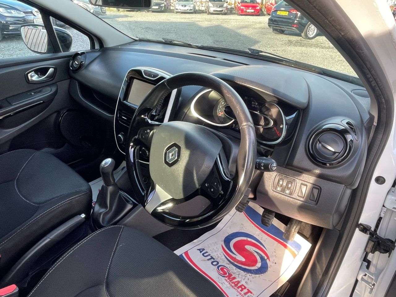 2016 RENAULT CLIO 2016 RENAULT CLIO
