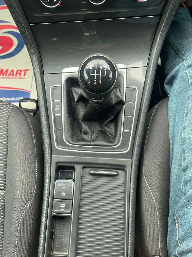 2019 VOLKSWAGEN GOLF 2019 VOLKSWAGEN GOLF