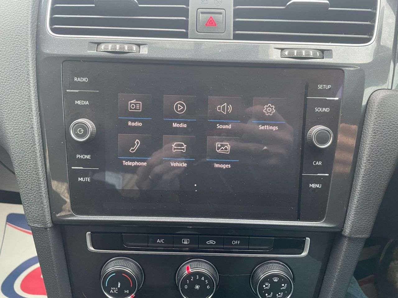 2019 VOLKSWAGEN GOLF 2019 VOLKSWAGEN GOLF