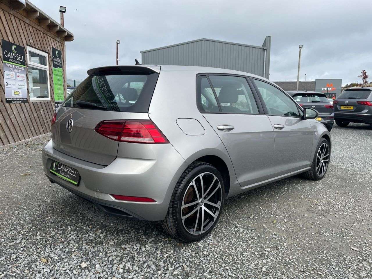 null VOLKSWAGEN GOLF null VOLKSWAGEN GOLF