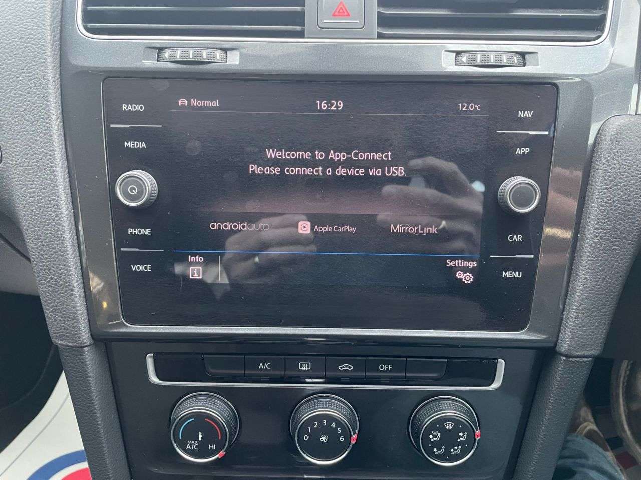 2017 VOLKSWAGEN GOLF 2017 VOLKSWAGEN GOLF