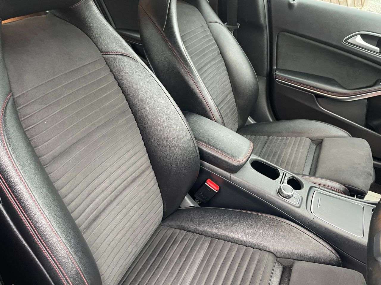 2017 MERCEDES-BENZ A-CLASS 2017 MERCEDES-BENZ A-CLASS