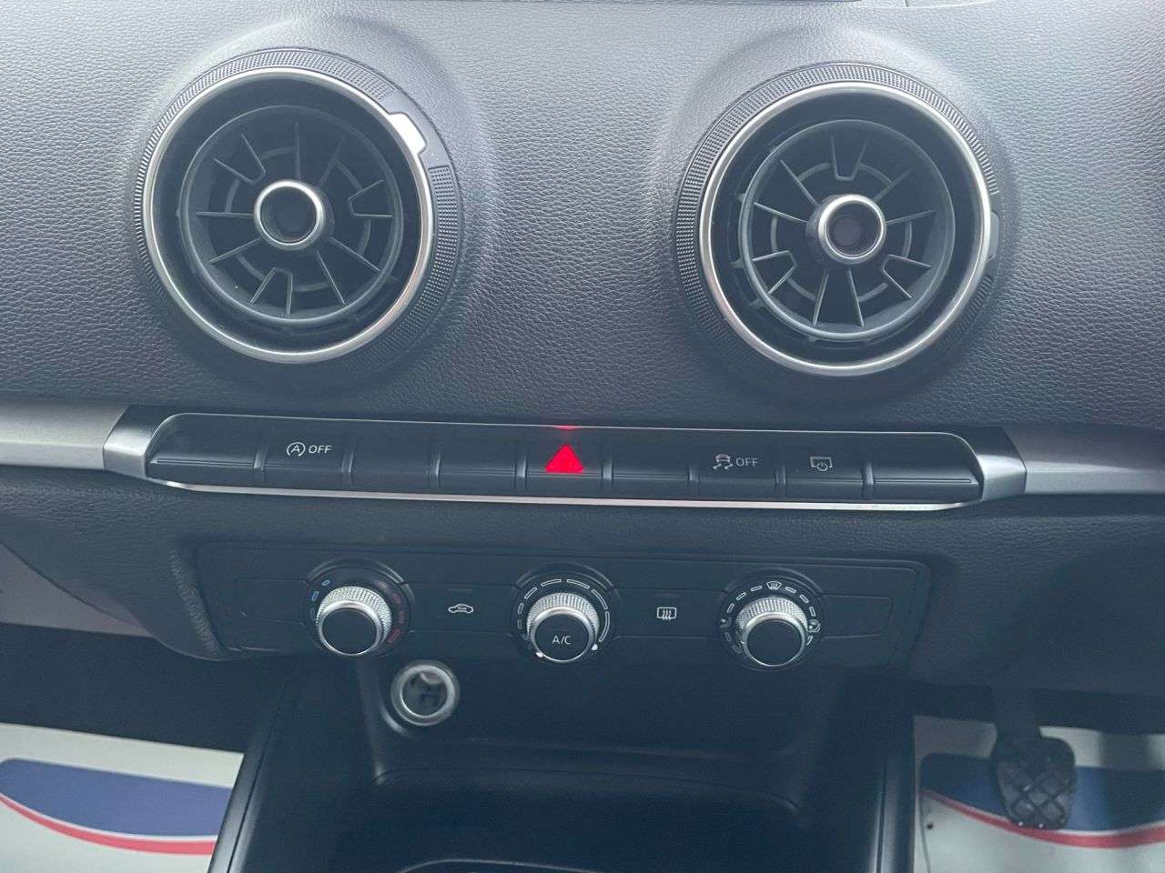 2017 AUDI A3 2017 AUDI A3