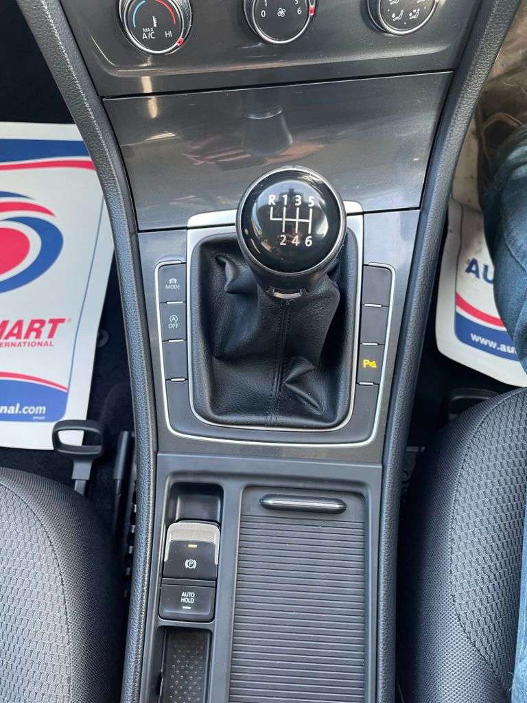 2017 VOLKSWAGEN GOLF 2017 VOLKSWAGEN GOLF