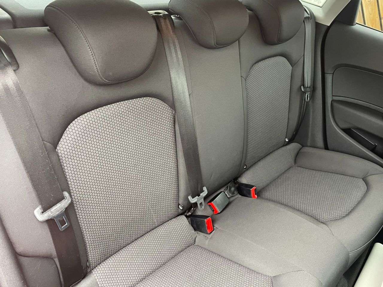 2016 AUDI A1 2016 AUDI A1