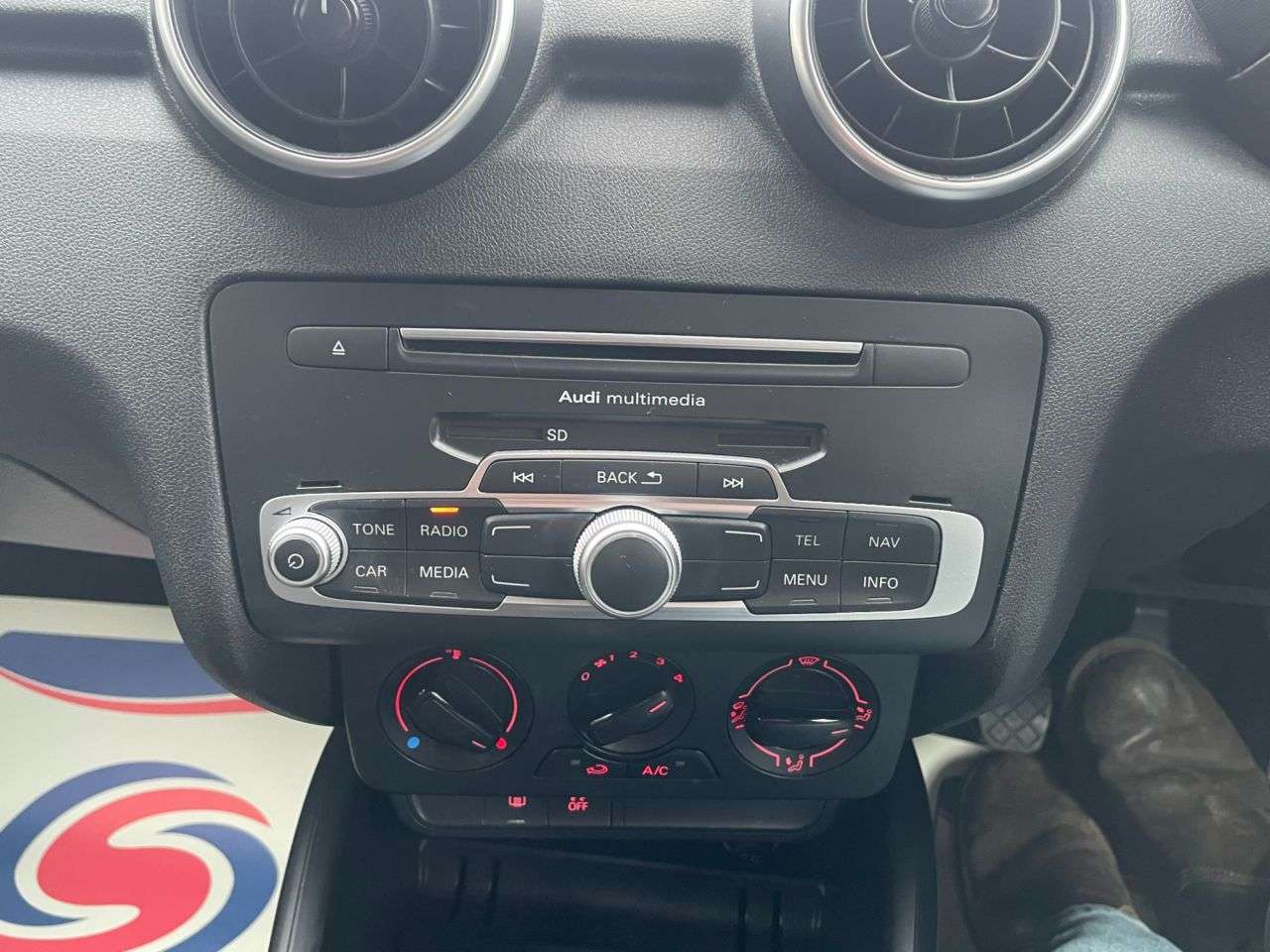 2016 AUDI A1 2016 AUDI A1