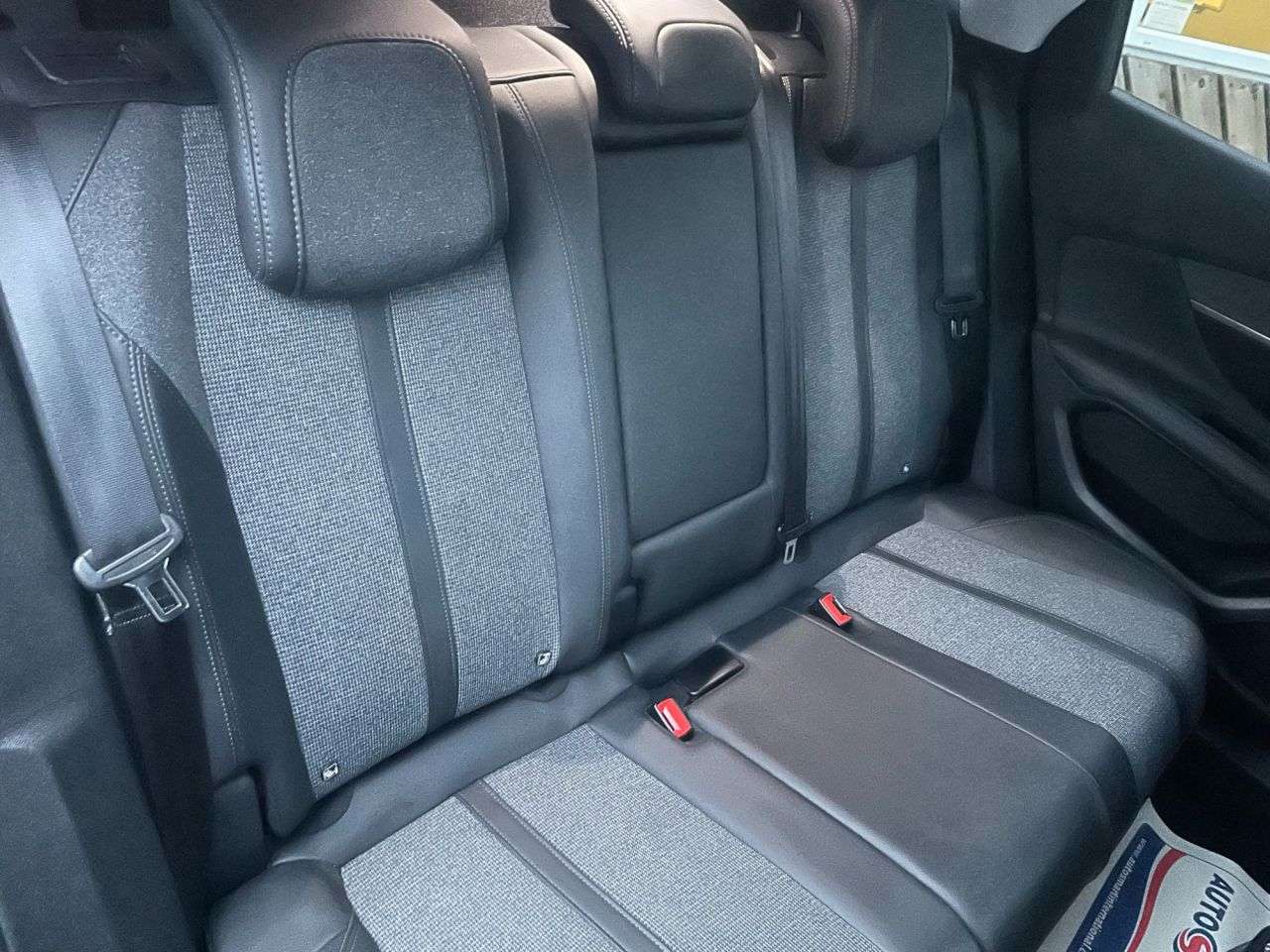 2020 PEUGEOT 3008 2020 PEUGEOT 3008