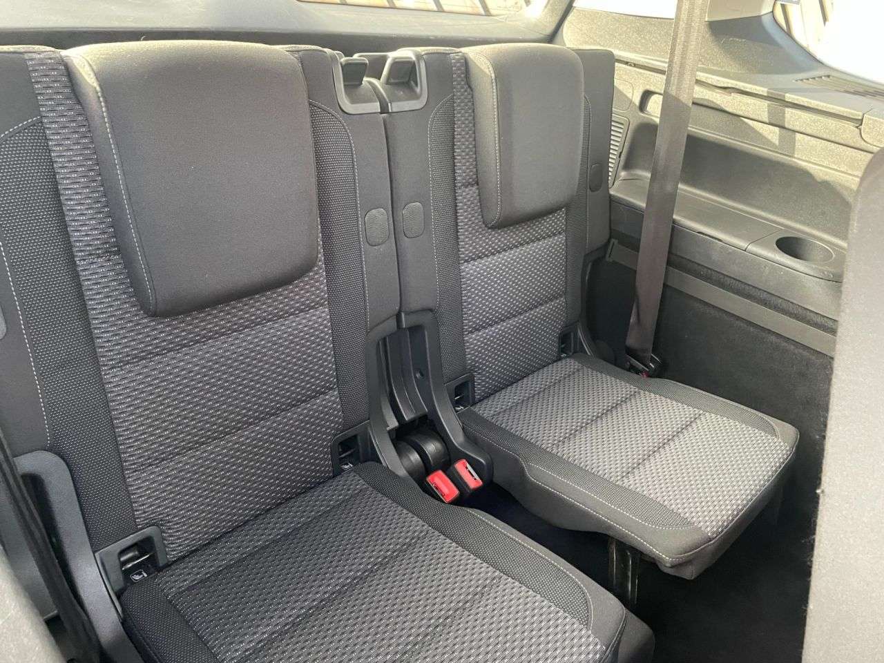 2017 VOLKSWAGEN TOURAN 2017 VOLKSWAGEN TOURAN