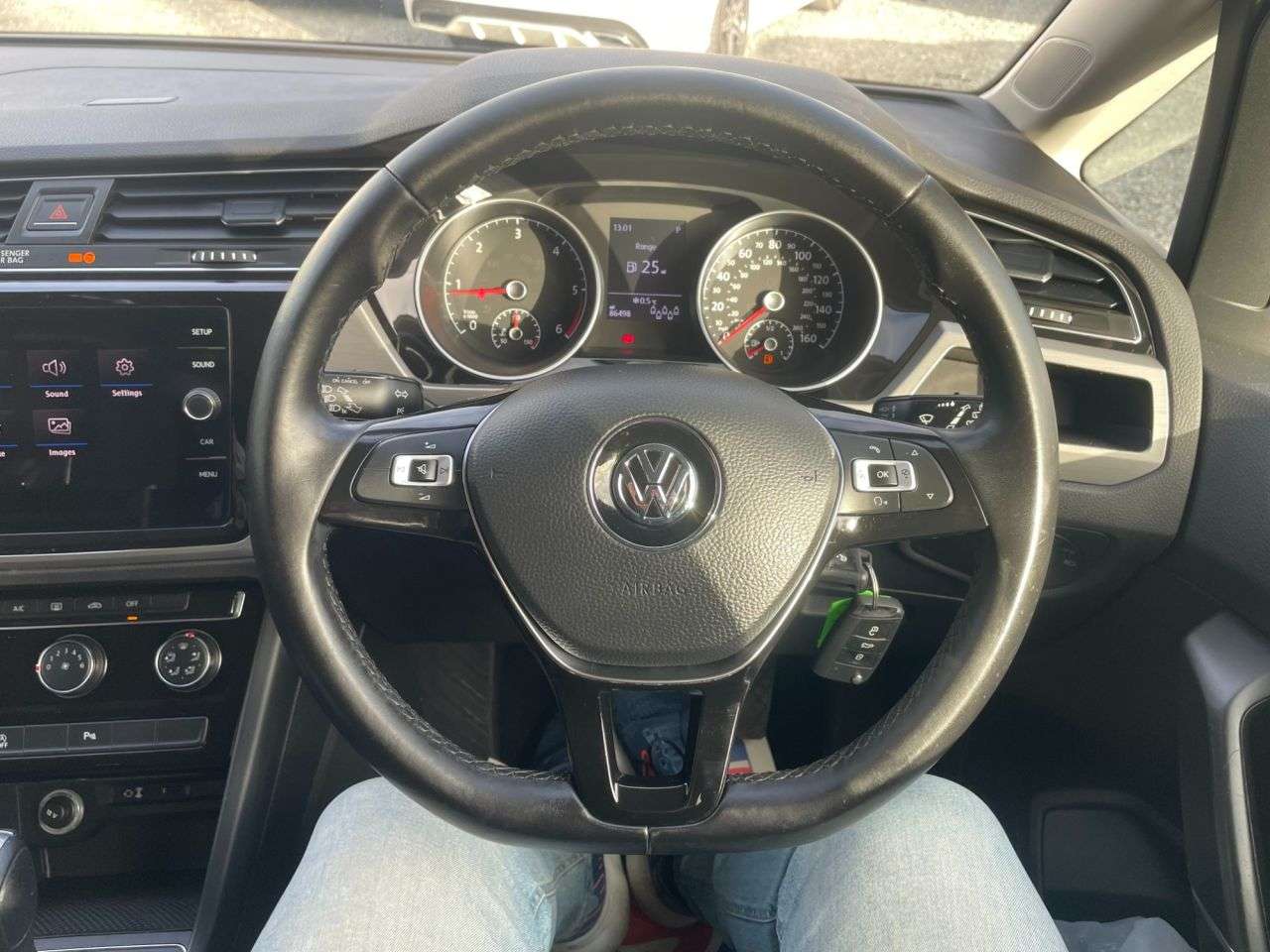 2017 VOLKSWAGEN TOURAN 2017 VOLKSWAGEN TOURAN