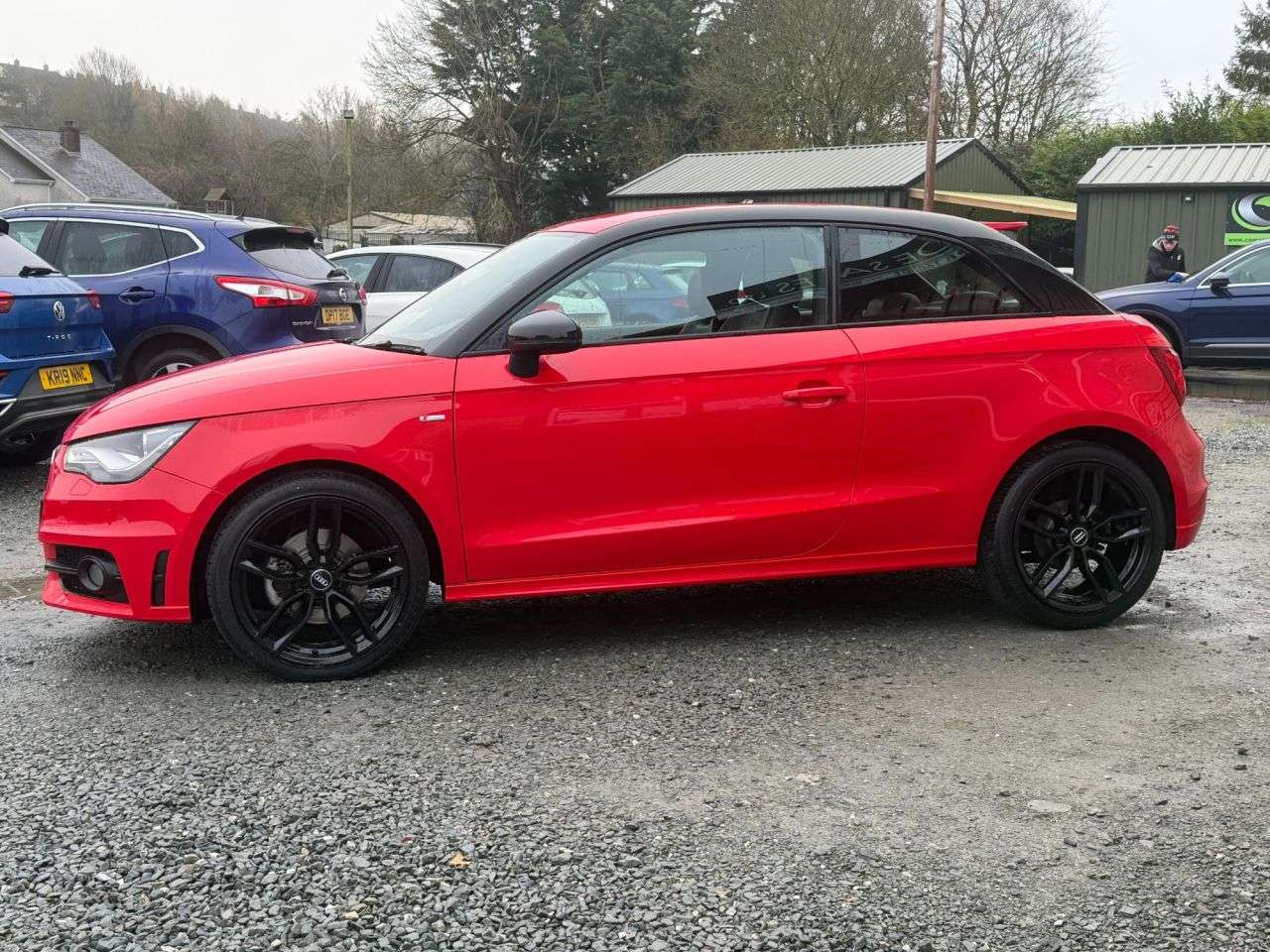 A 2014 AUDI A1 1.6 TDI S line Style Edition Hatchback 3dr Diesel Manual Euro 5 (s/s) (105 A 2014 AUDI A1 1.6 TDI S line Style Edition Hatchback 3dr Diesel Manual Euro 5 (s/s) (105