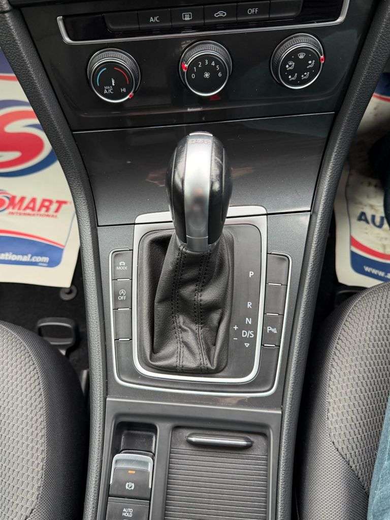 2019 VOLKSWAGEN GOLF 2019 VOLKSWAGEN GOLF