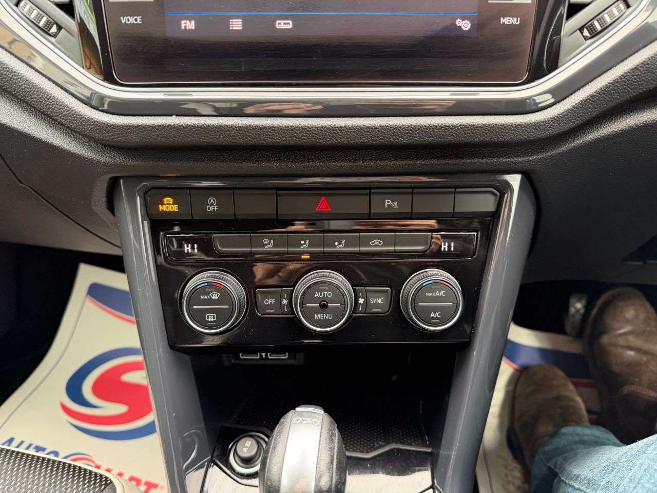 2019 VOLKSWAGEN T-ROC 2019 VOLKSWAGEN T-ROC