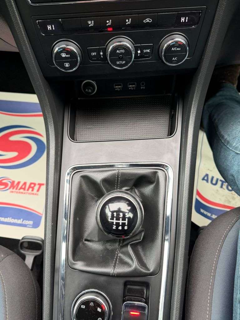 2017 SEAT ATECA 2017 SEAT ATECA