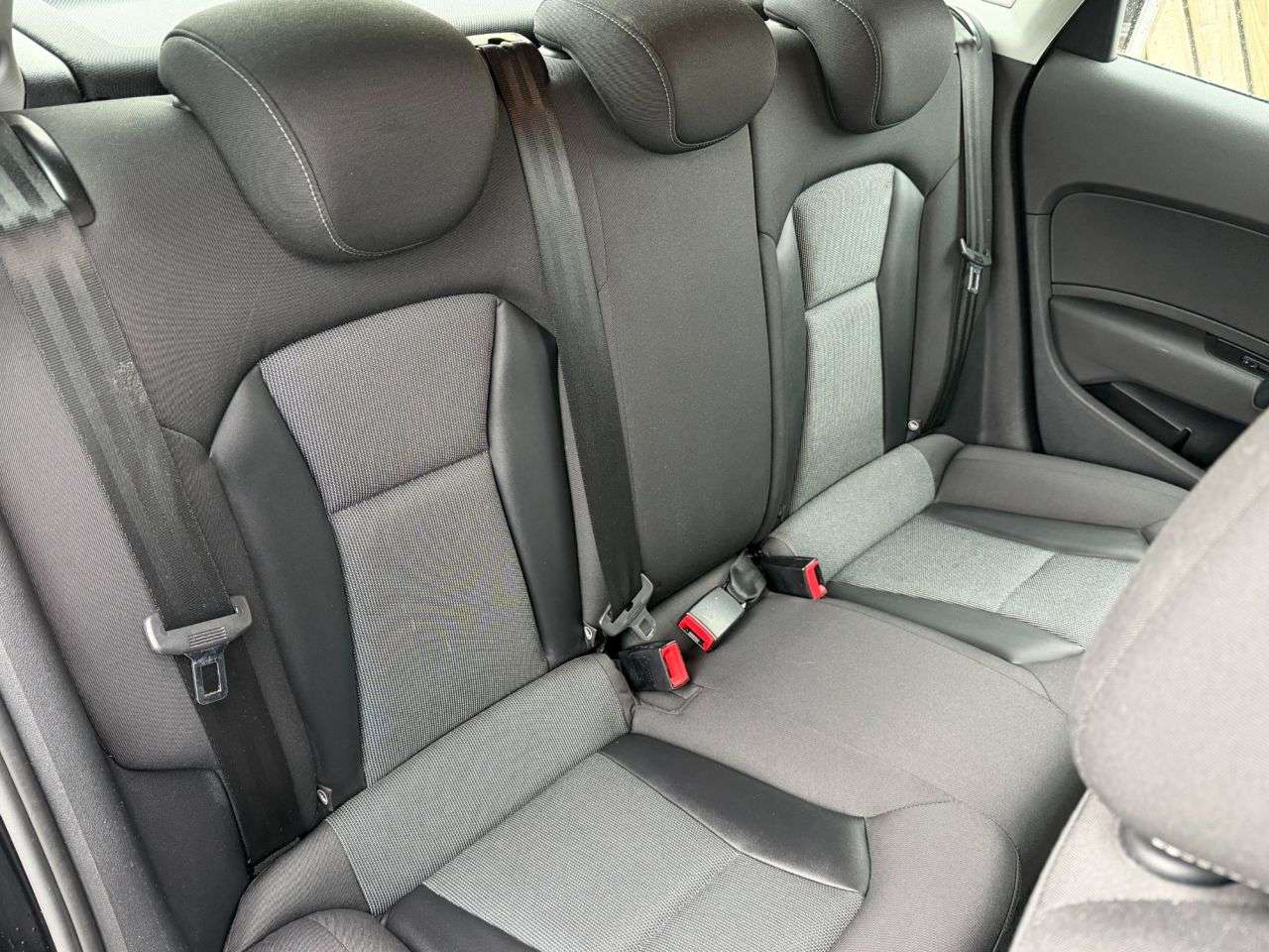 2015 AUDI A1 2015 AUDI A1