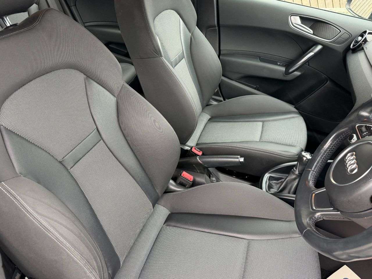 2015 AUDI A1 2015 AUDI A1