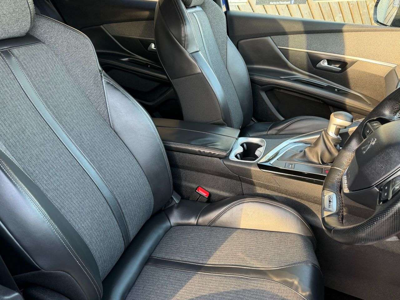 2018 PEUGEOT 3008 2018 PEUGEOT 3008