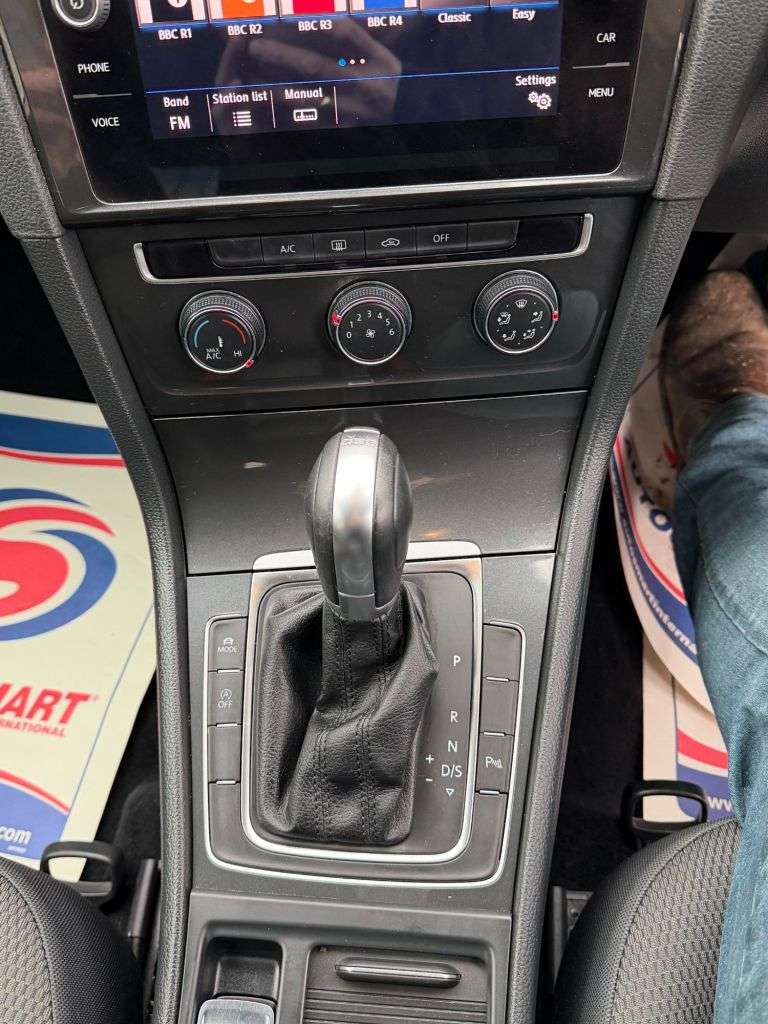 2017 VOLKSWAGEN GOLF 2017 VOLKSWAGEN GOLF