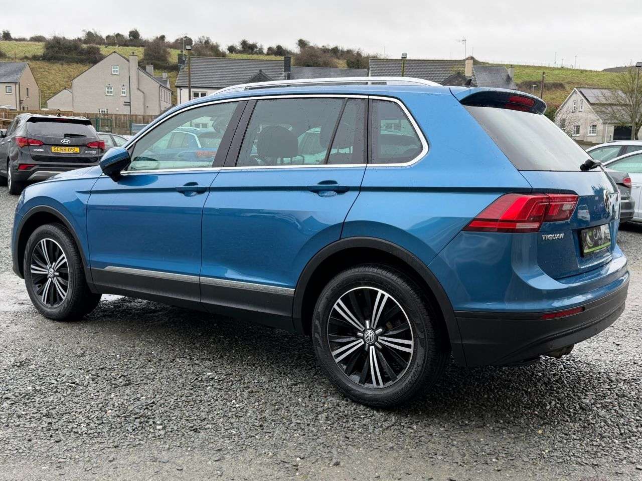 2017 VOLKSWAGEN TIGUAN 2017 VOLKSWAGEN TIGUAN