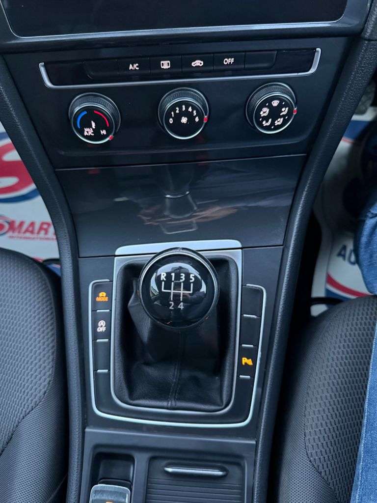 2019 VOLKSWAGEN GOLF 2019 VOLKSWAGEN GOLF
