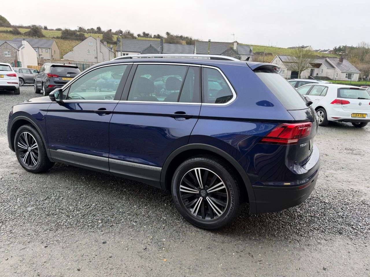 2018 VOLKSWAGEN TIGUAN 2018 VOLKSWAGEN TIGUAN