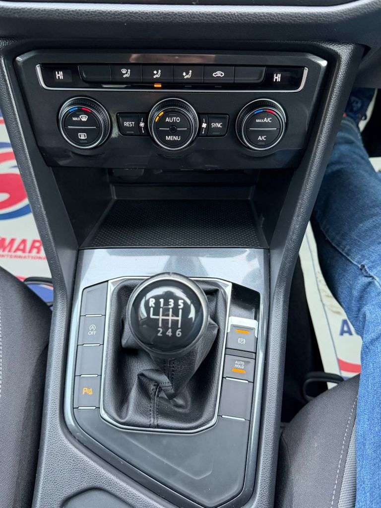 2018 VOLKSWAGEN TIGUAN 2018 VOLKSWAGEN TIGUAN