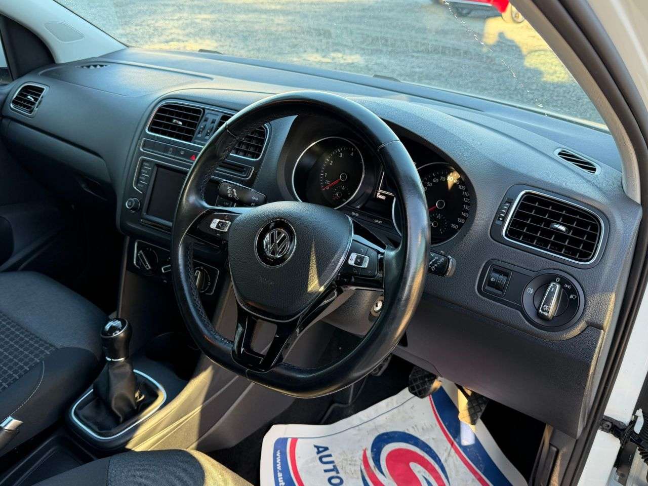 2015 VOLKSWAGEN POLO 2015 VOLKSWAGEN POLO
