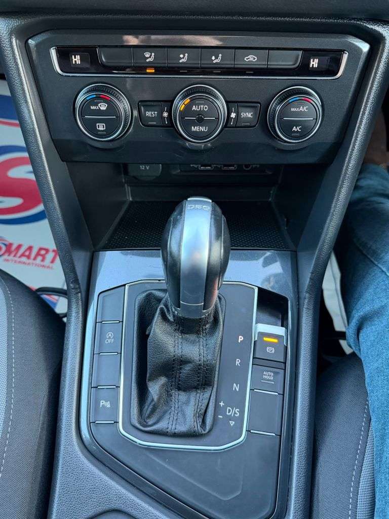 2018 VOLKSWAGEN TIGUAN 2018 VOLKSWAGEN TIGUAN