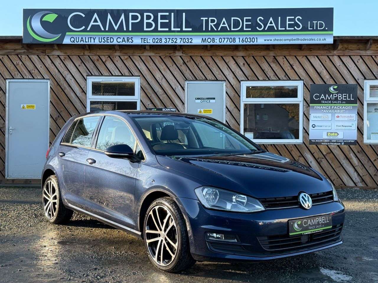 A 2016 VOLKSWAGEN GOLF 1.6 TDI BlueMotion Tech Match Edition Hatchback 5dr Diesel DSG Euro 6 (s/s) A 2016 VOLKSWAGEN GOLF 1.6 TDI BlueMotion Tech Match Edition Hatchback 5dr Diesel DSG Euro 6 (s/s)