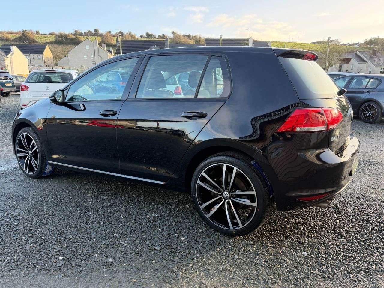 A 2015 VOLKSWAGEN GOLF 2.0 TDI BlueMotion Tech Match Hatchback 5dr Diesel Manual Euro 5 (s/s) (150 A 2015 VOLKSWAGEN GOLF 2.0 TDI BlueMotion Tech Match Hatchback 5dr Diesel Manual Euro 5 (s/s) (150