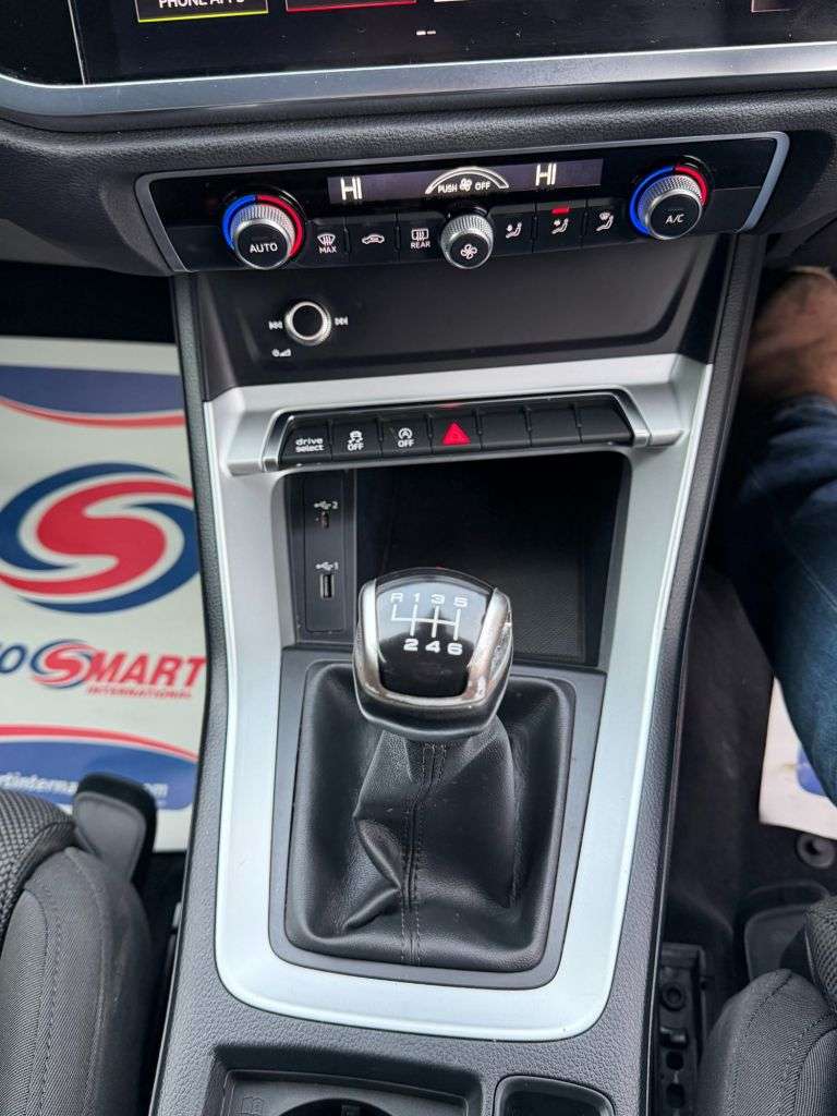 2019 AUDI Q3 2019 AUDI Q3