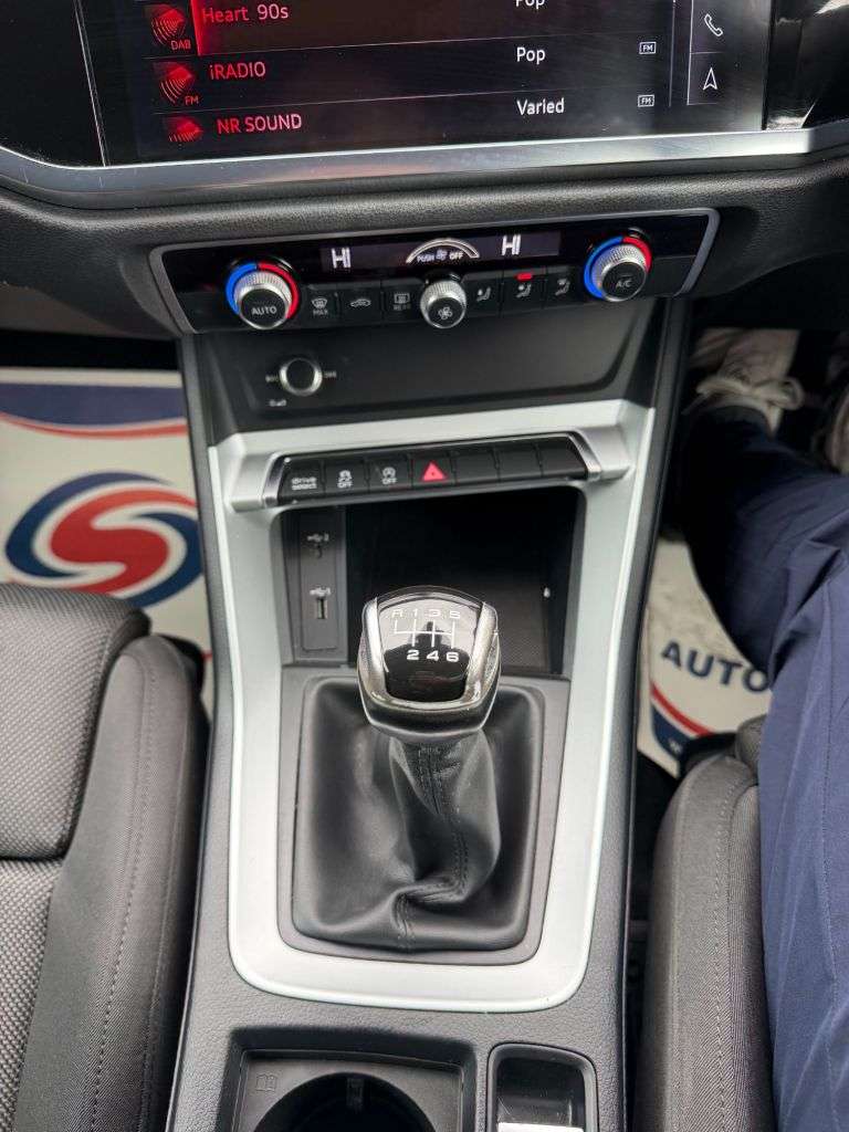 2019 AUDI Q3 2019 AUDI Q3