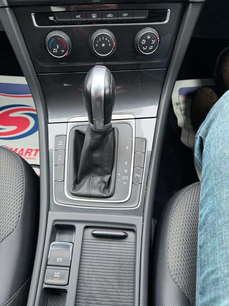 2019 VOLKSWAGEN GOLF 2019 VOLKSWAGEN GOLF