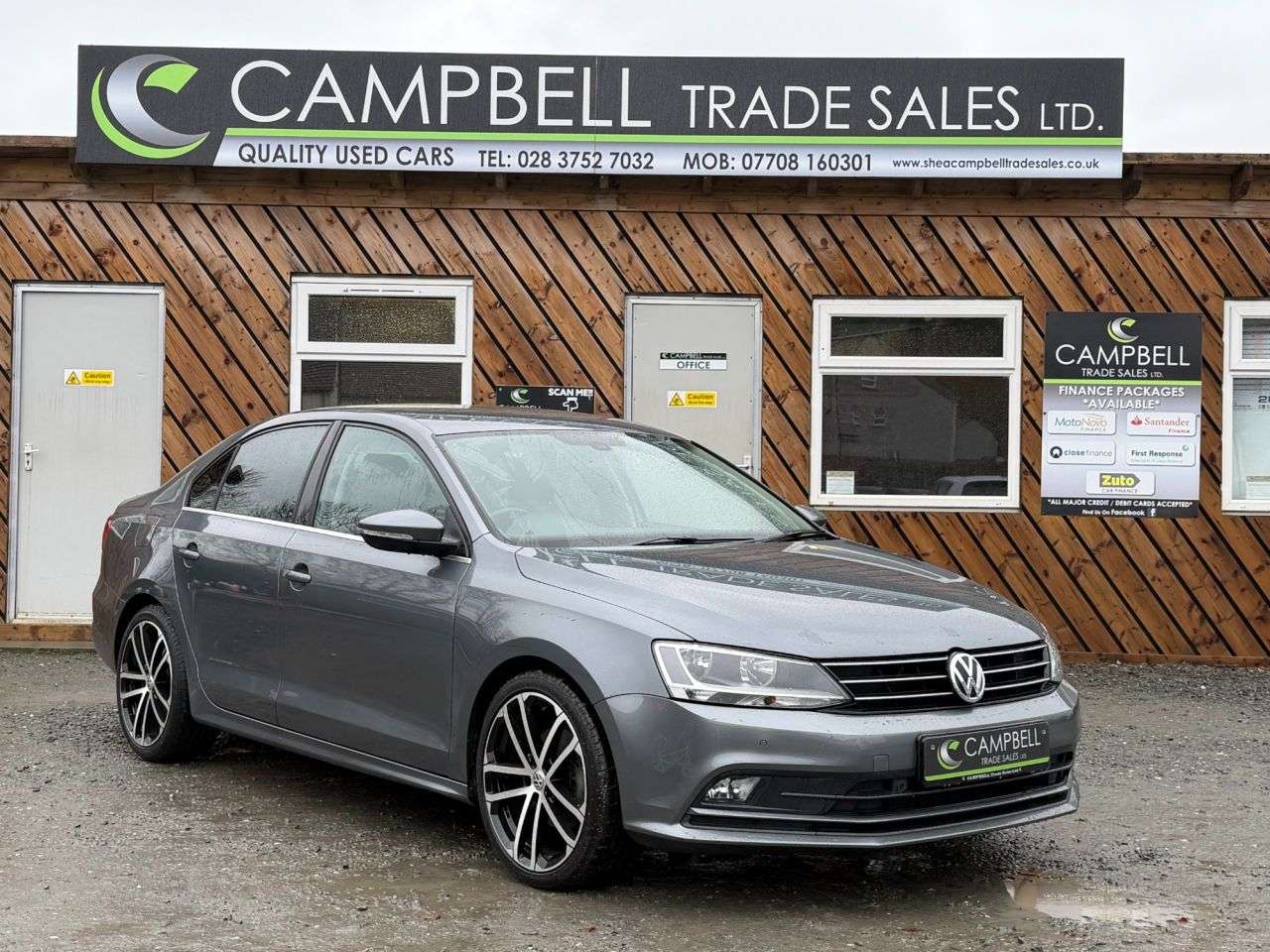 A 2014 VOLKSWAGEN JETTA 2.0 TDI BlueMotion Tech GT Saloon 4dr Diesel DSG Euro 6 (s/s) (150 ps) A 2014 VOLKSWAGEN JETTA 2.0 TDI BlueMotion Tech GT Saloon 4dr Diesel DSG Euro 6 (s/s) (150 ps)