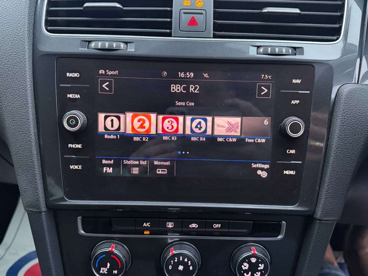 2019 VOLKSWAGEN GOLF 2019 VOLKSWAGEN GOLF