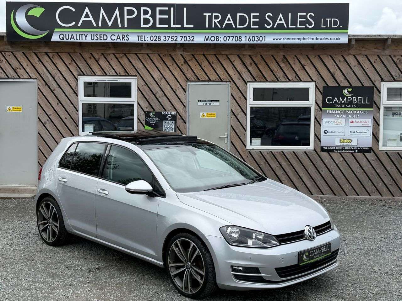 A 2016 VOLKSWAGEN GOLF 1.6 TDI BlueMotion Tech GT Edition Hatchback 5dr Diesel Manual Euro 6 (s/s) A 2016 VOLKSWAGEN GOLF 1.6 TDI BlueMotion Tech GT Edition Hatchback 5dr Diesel Manual Euro 6 (s/s)