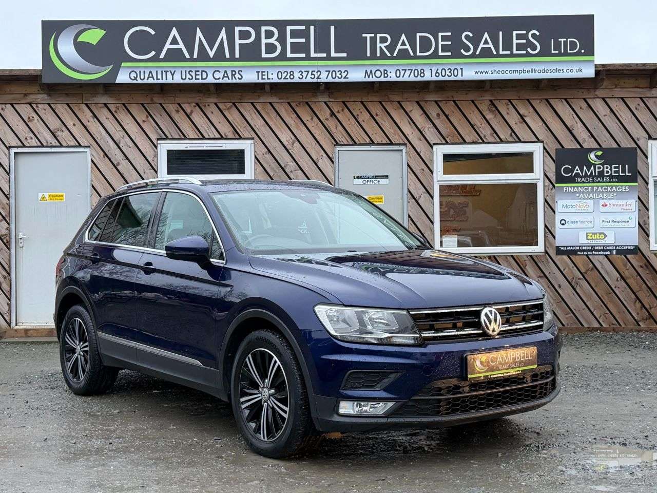 A 2017 VOLKSWAGEN TIGUAN 2.0 TDI BlueMotion Tech SE SUV 5dr Diesel Manual Euro 6 (s/s) (150 ps) A 2017 VOLKSWAGEN TIGUAN 2.0 TDI BlueMotion Tech SE SUV 5dr Diesel Manual Euro 6 (s/s) (150 ps)