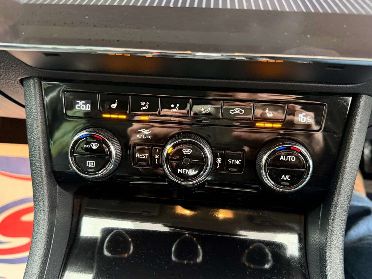 2019 SKODA SUPERB 2019 SKODA SUPERB