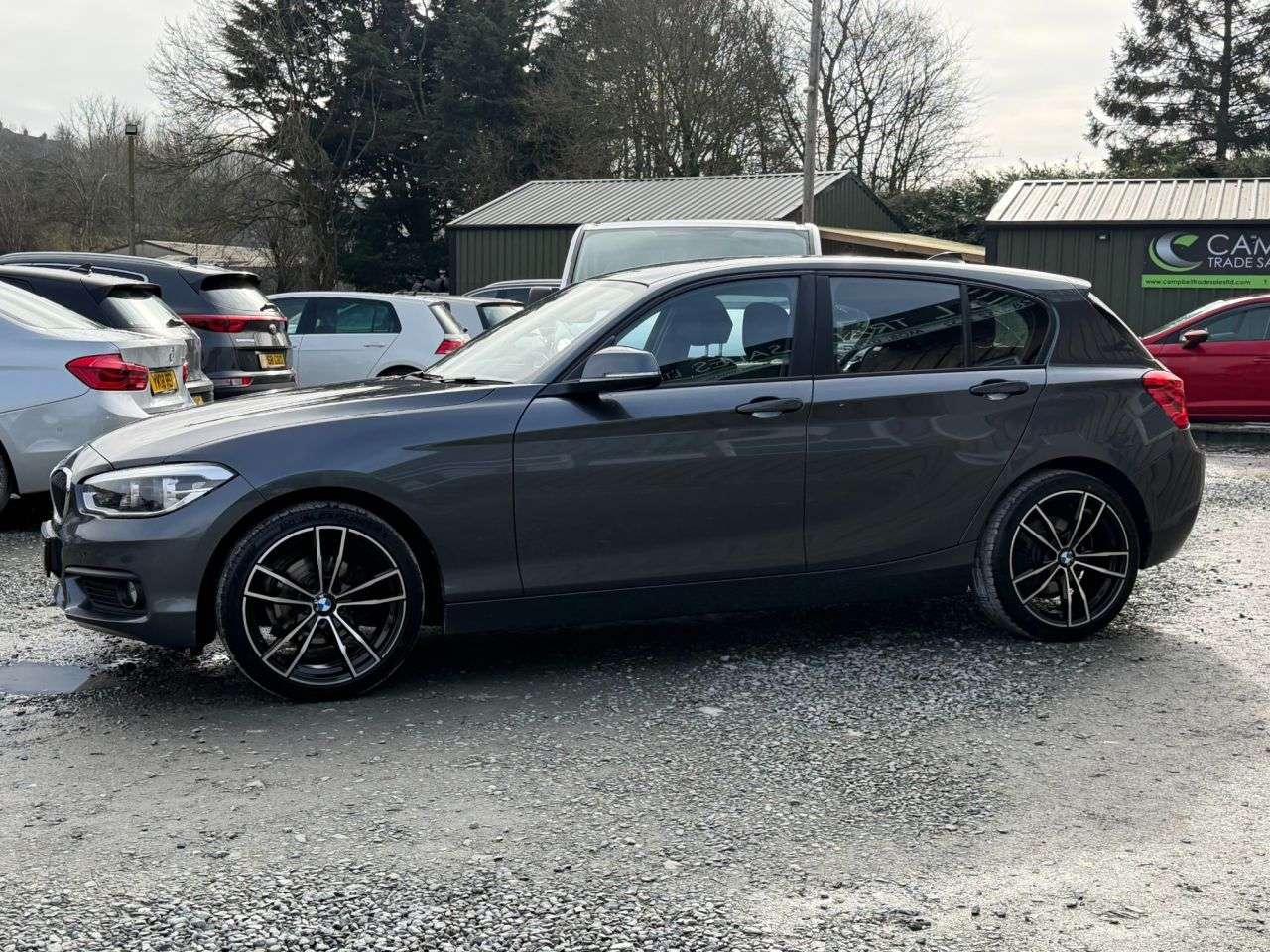 A 2018 BMW 1 SERIES 1.5 116d SE Business Hatchback 5dr Diesel Manual Euro 6 (s/s) (116 ps) A 2018 BMW 1 SERIES 1.5 116d SE Business Hatchback 5dr Diesel Manual Euro 6 (s/s) (116 ps)