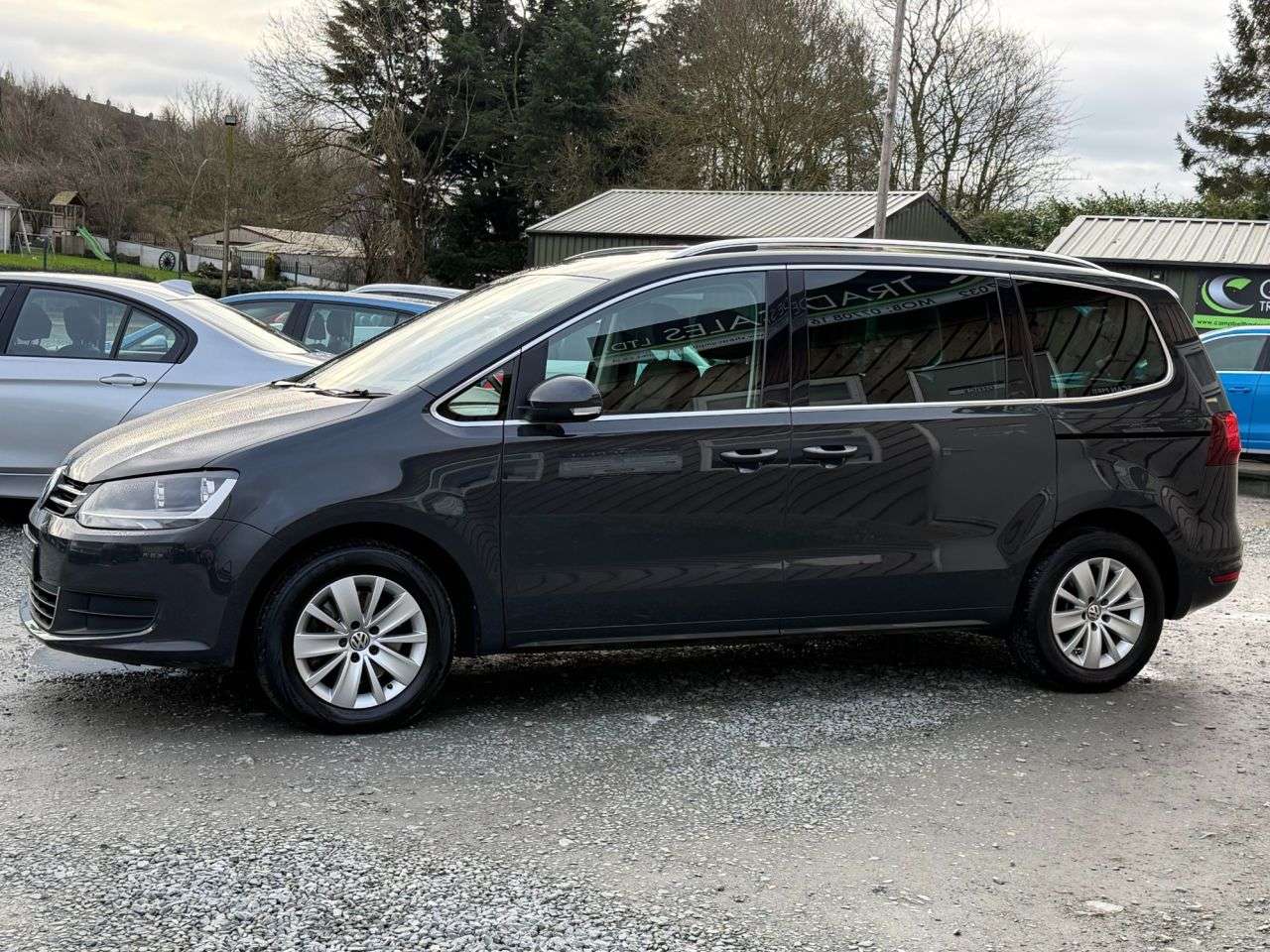 A 2018 VOLKSWAGEN SHARAN 2.0 TDI SE Nav MPV 5dr Diesel DSG Euro 6 (s/s) (150 ps) A 2018 VOLKSWAGEN SHARAN 2.0 TDI SE Nav MPV 5dr Diesel DSG Euro 6 (s/s) (150 ps)