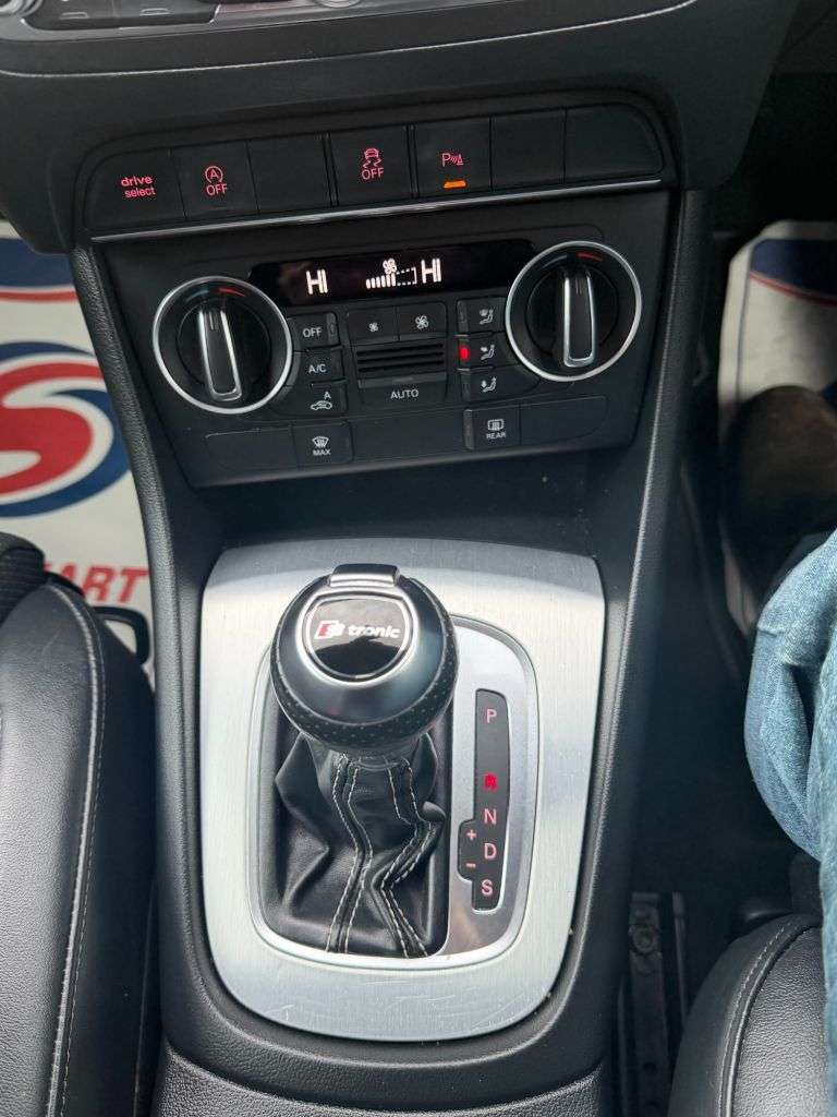 2017 AUDI Q3 2017 AUDI Q3