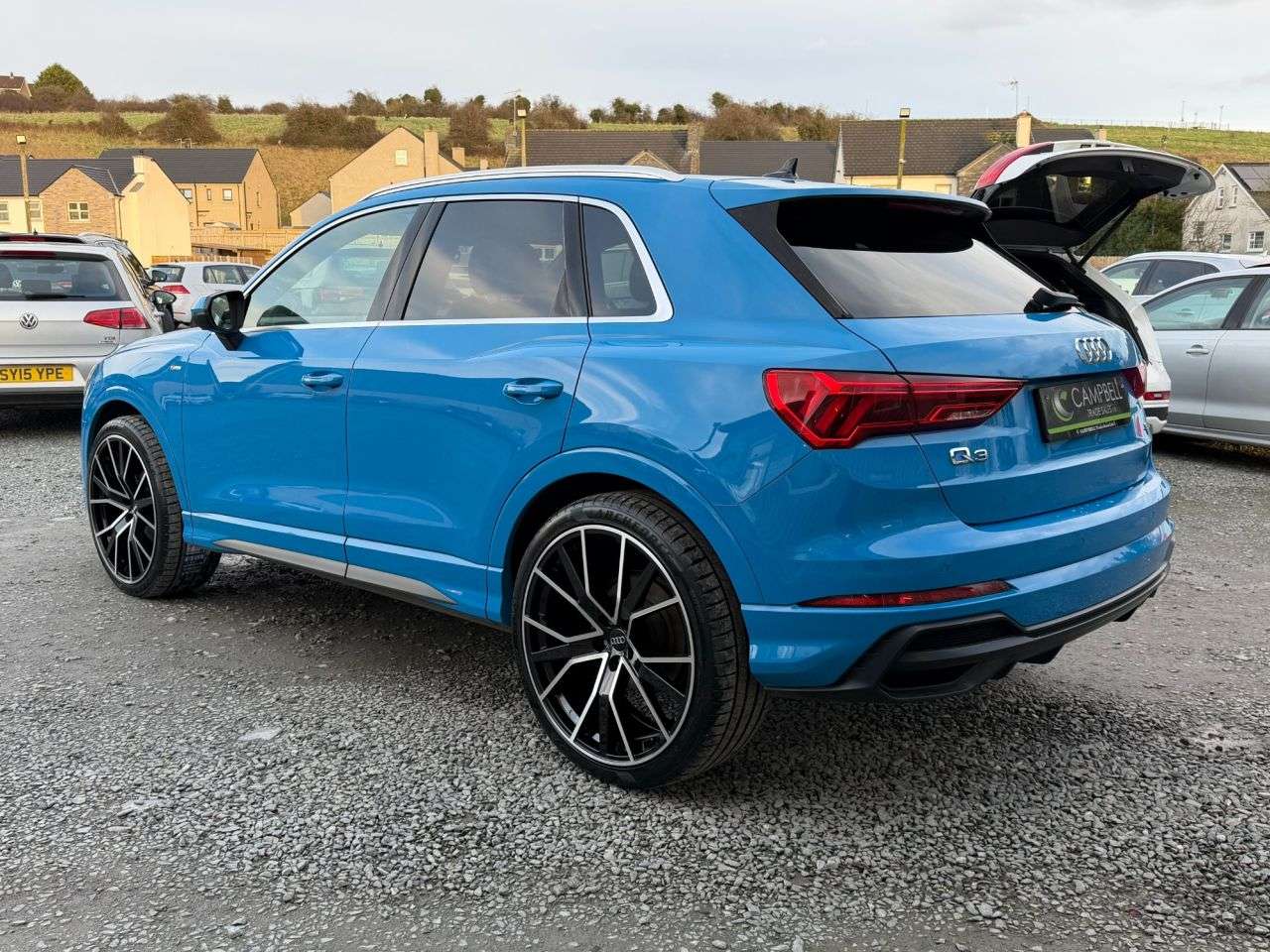 A 2019 AUDI Q3 2.0 TDI 35 S line SUV 5dr Diesel S Tronic Euro 6 (s/s) (150 ps) A 2019 AUDI Q3 2.0 TDI 35 S line SUV 5dr Diesel S Tronic Euro 6 (s/s) (150 ps)