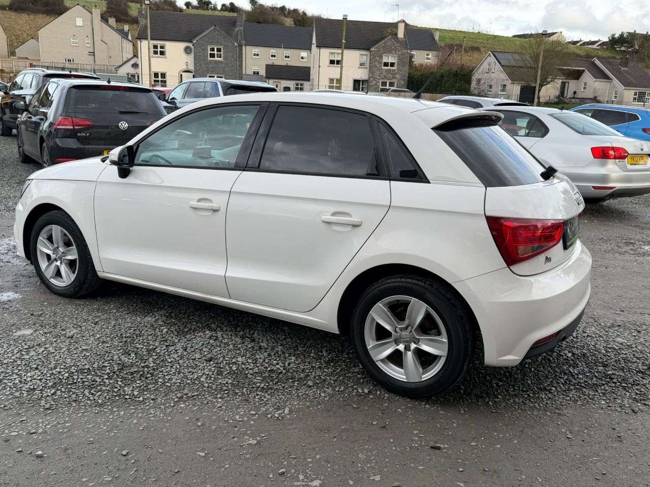 A 2016 AUDI A1 1.6 TDI SE Sportback 5dr Diesel Manual Euro 6 (s/s) (116 ps) A 2016 AUDI A1 1.6 TDI SE Sportback 5dr Diesel Manual Euro 6 (s/s) (116 ps)