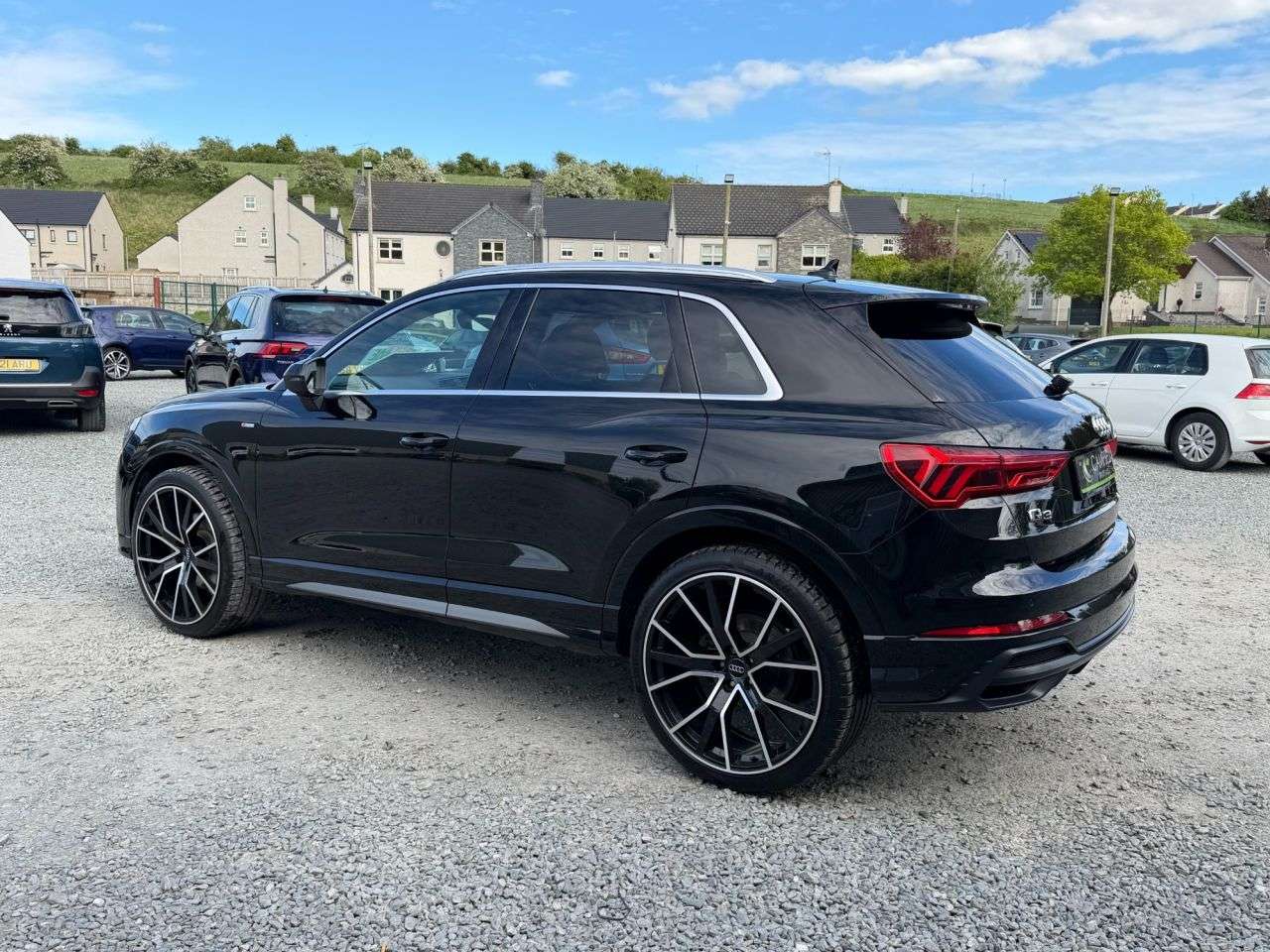 A 2019 AUDI Q3 2.0 TDI 40 S line SUV 5dr Diesel S Tronic quattro Euro 6 (s/s) (190 ps) A 2019 AUDI Q3 2.0 TDI 40 S line SUV 5dr Diesel S Tronic quattro Euro 6 (s/s) (190 ps)