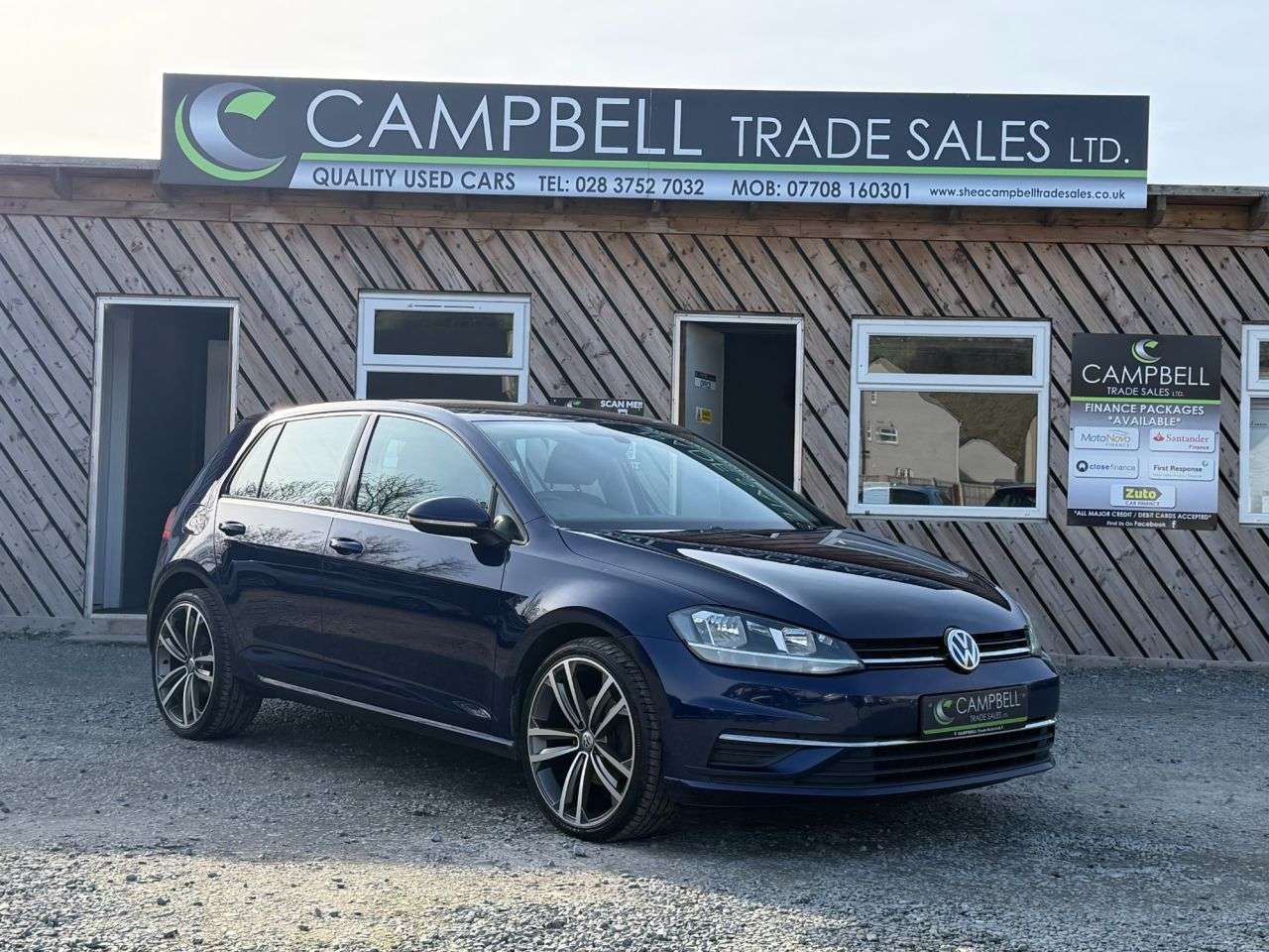 A 2017 VOLKSWAGEN GOLF 1.6 TDI SE Nav Hatchback 5dr Diesel Manual Euro 6 (s/s) (115 ps) A 2017 VOLKSWAGEN GOLF 1.6 TDI SE Nav Hatchback 5dr Diesel Manual Euro 6 (s/s) (115 ps)