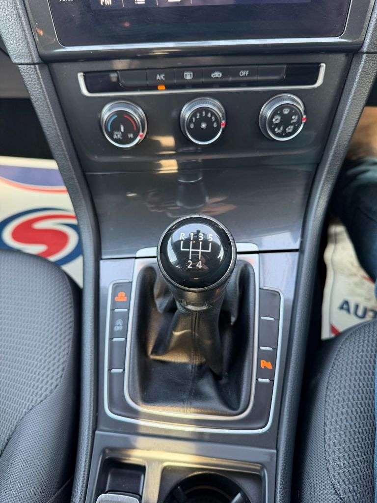 2017 VOLKSWAGEN GOLF 2017 VOLKSWAGEN GOLF