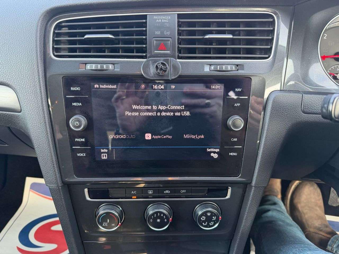 2017 VOLKSWAGEN GOLF 2017 VOLKSWAGEN GOLF