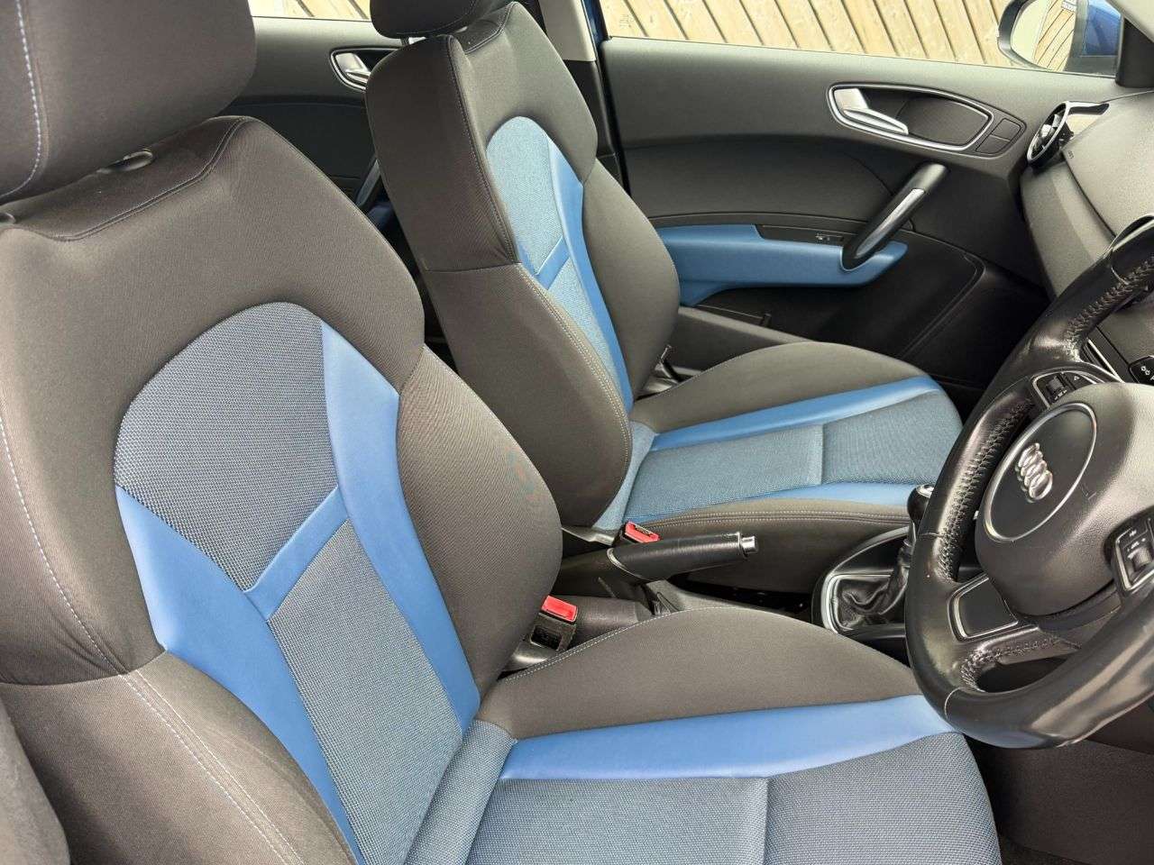 2015 AUDI A1 2015 AUDI A1