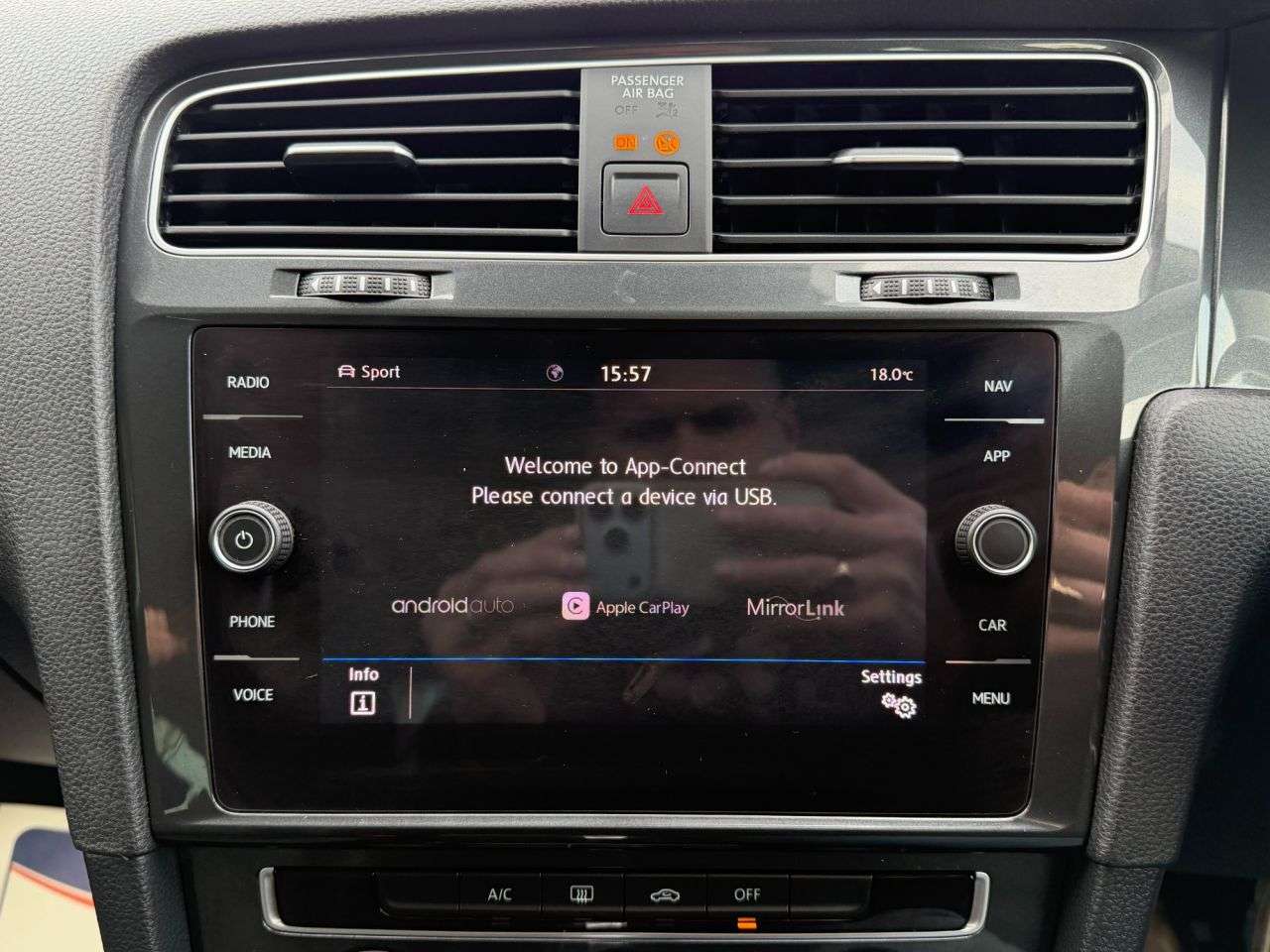 2019 VOLKSWAGEN GOLF 2019 VOLKSWAGEN GOLF