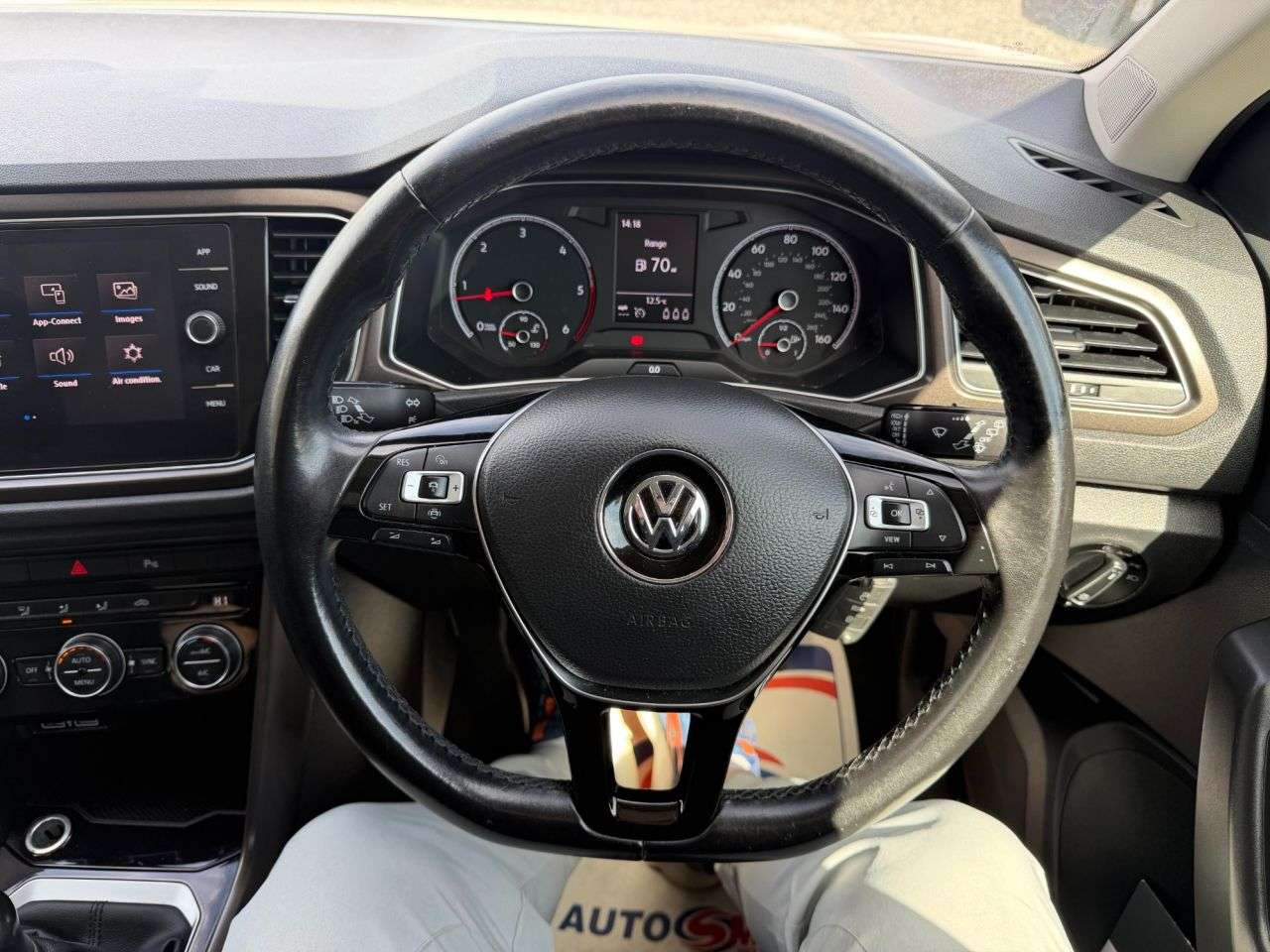 2018 VOLKSWAGEN T-ROC 2018 VOLKSWAGEN T-ROC