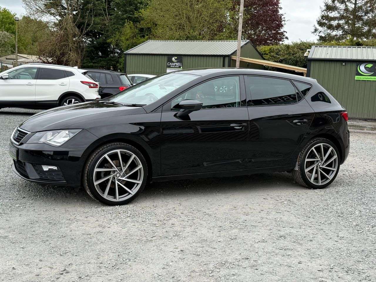 A 2019 SEAT LEON 1.6 TDI SE Dynamic Hatchback 5dr Diesel DSG Euro 6 (s/s) (115 ps) A 2019 SEAT LEON 1.6 TDI SE Dynamic Hatchback 5dr Diesel DSG Euro 6 (s/s) (115 ps)